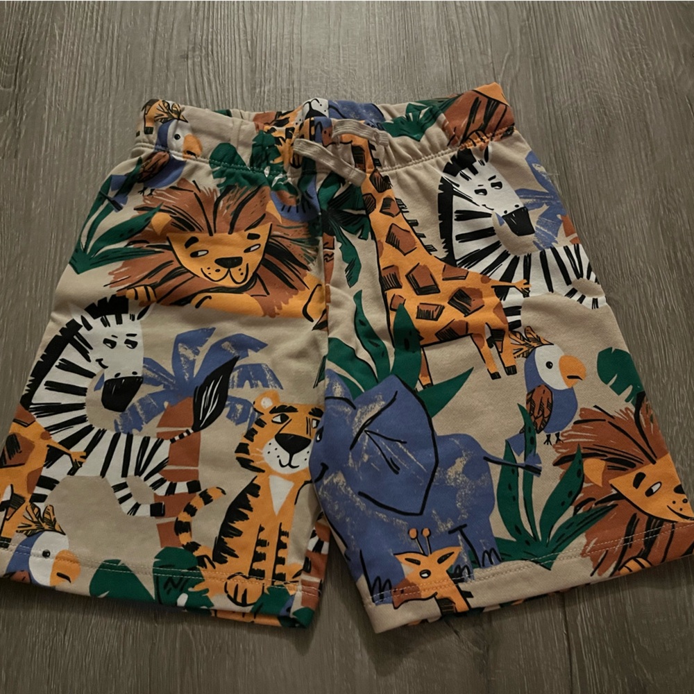 Colorful Jungle Print shorts